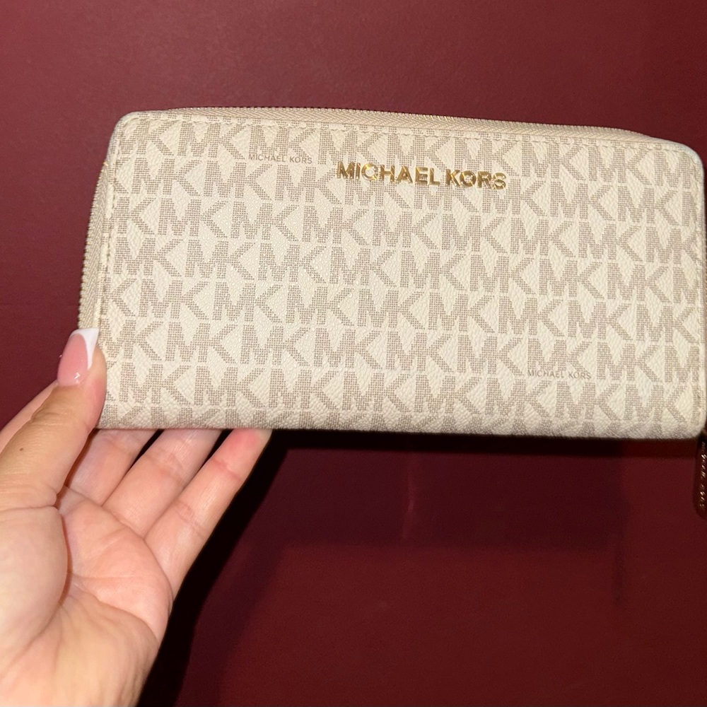 Michael Kors Beige Monogram Key & Card Holder